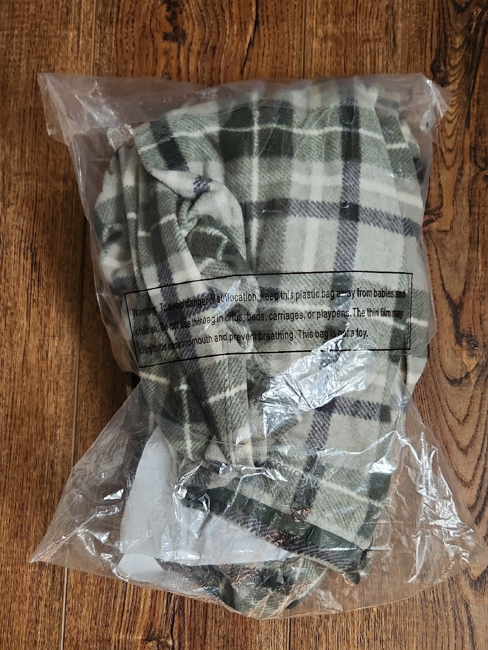 Cuddl Duds Fleece With Stretch Belted Blanket Wrap Size Small NWT - Picture 8 of 9